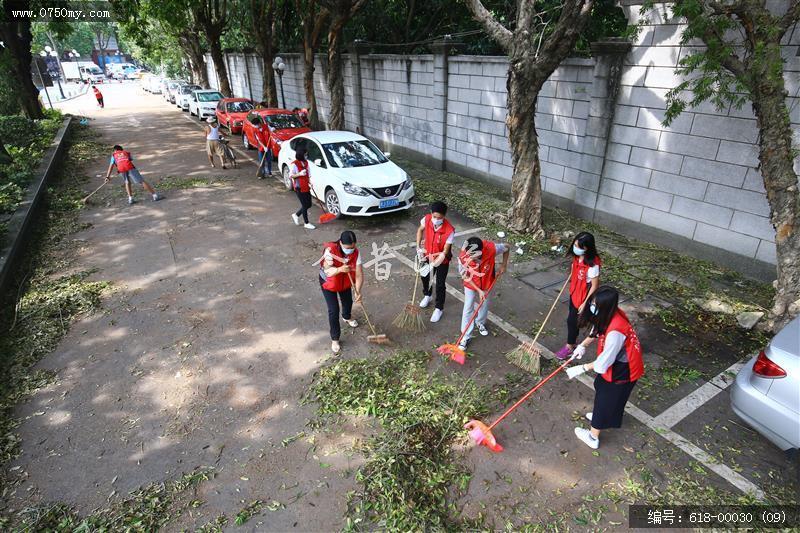 超强台风天鸽过后的义工们_人民会堂,台风天鸽,义工,义工活动,志愿者,会城