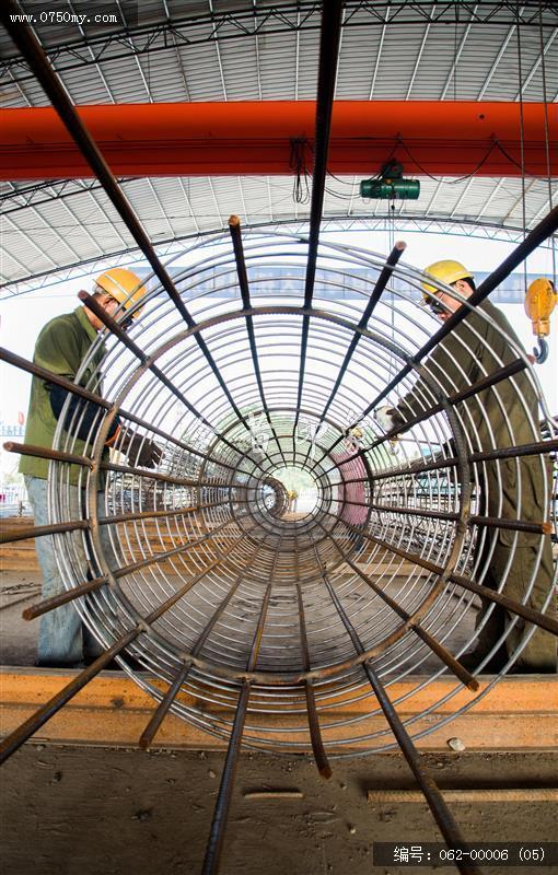 深茂铁路建设工人篇_深茂铁路,会城,建设,工人,辛勤劳动