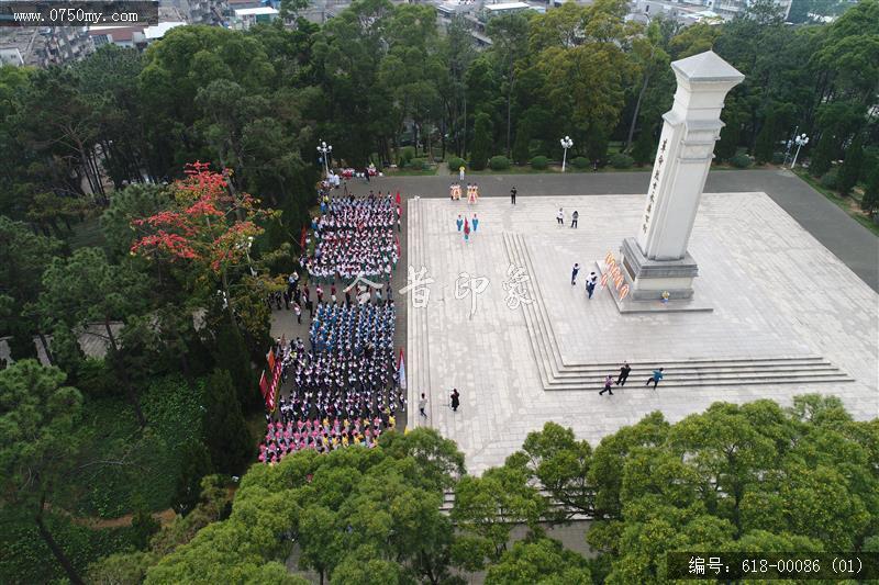 清明祭扫烈士纪念碑_清明,烈士纪念碑,学生,北园社区