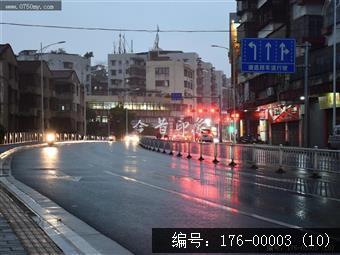 会城街头雨景纪实