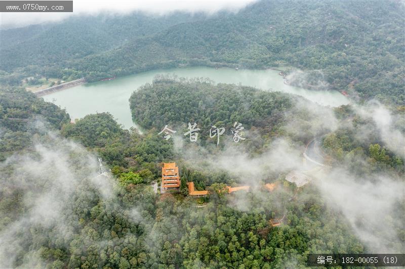 圭峰山碧霞楼云雾_航拍,圭峰山,自然景观