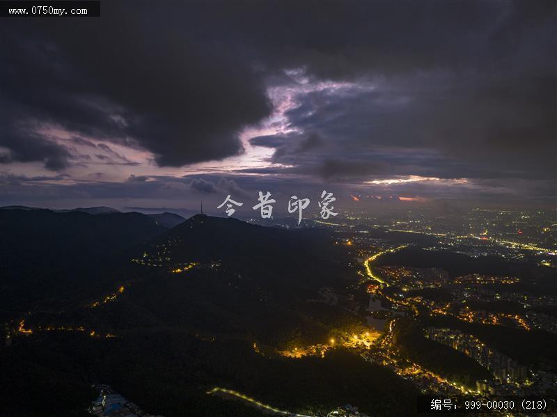 航拍圭峰山_航拍,旅游景点,自然景观