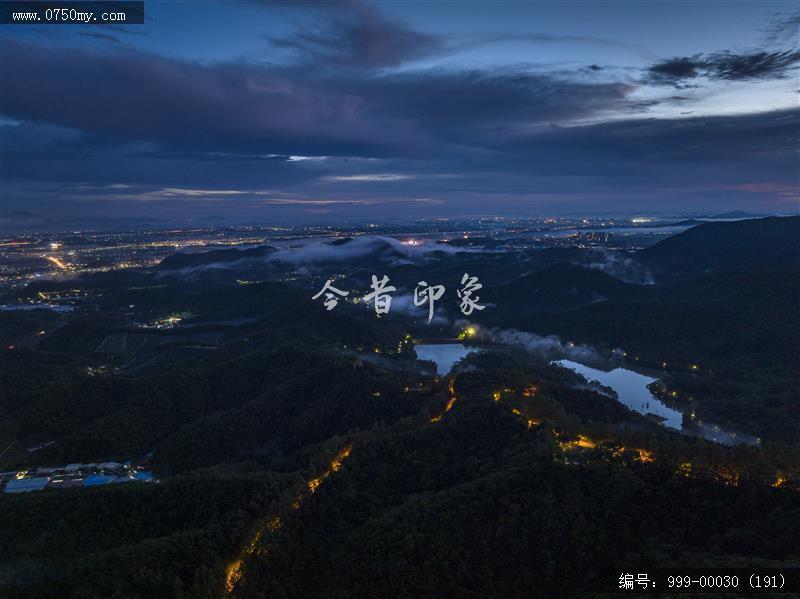 航拍圭峰山_航拍,旅游景点,自然景观